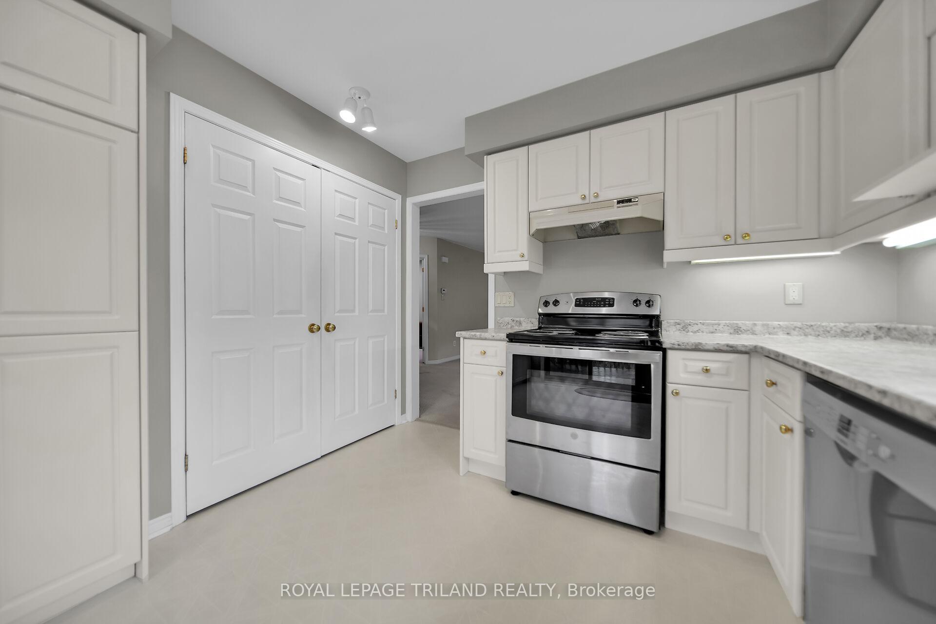 Photo 10 of Unit 4, 1499 Byron Baseline Road, London, South B — HOMEH