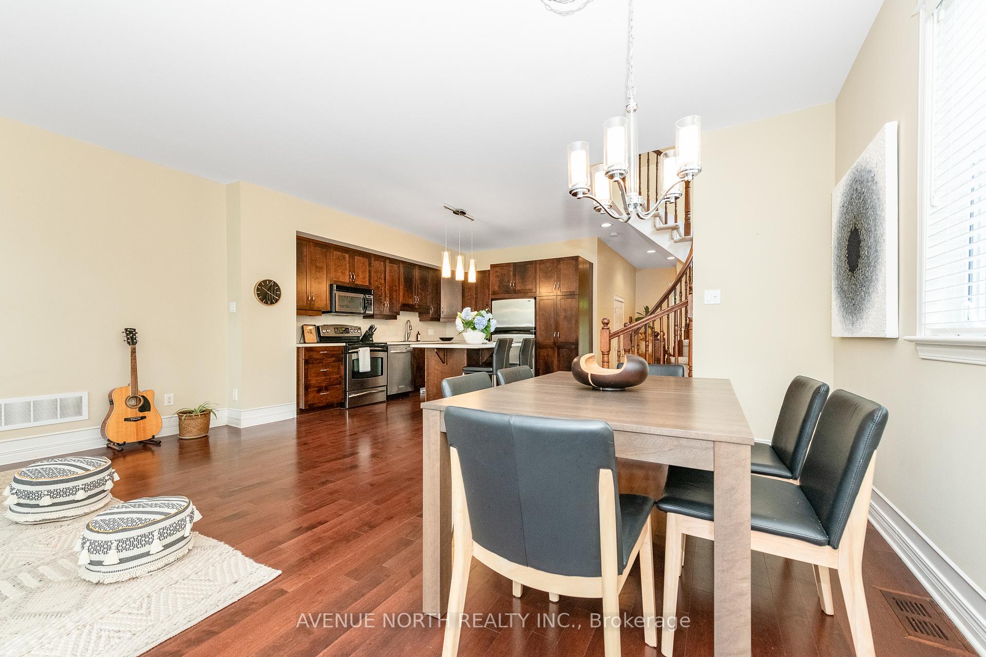 Photo 10 of 92 Encore Private, Ottawa, City View/Skyline/Fisher Heights/Parkwood Hills — HOMEH
