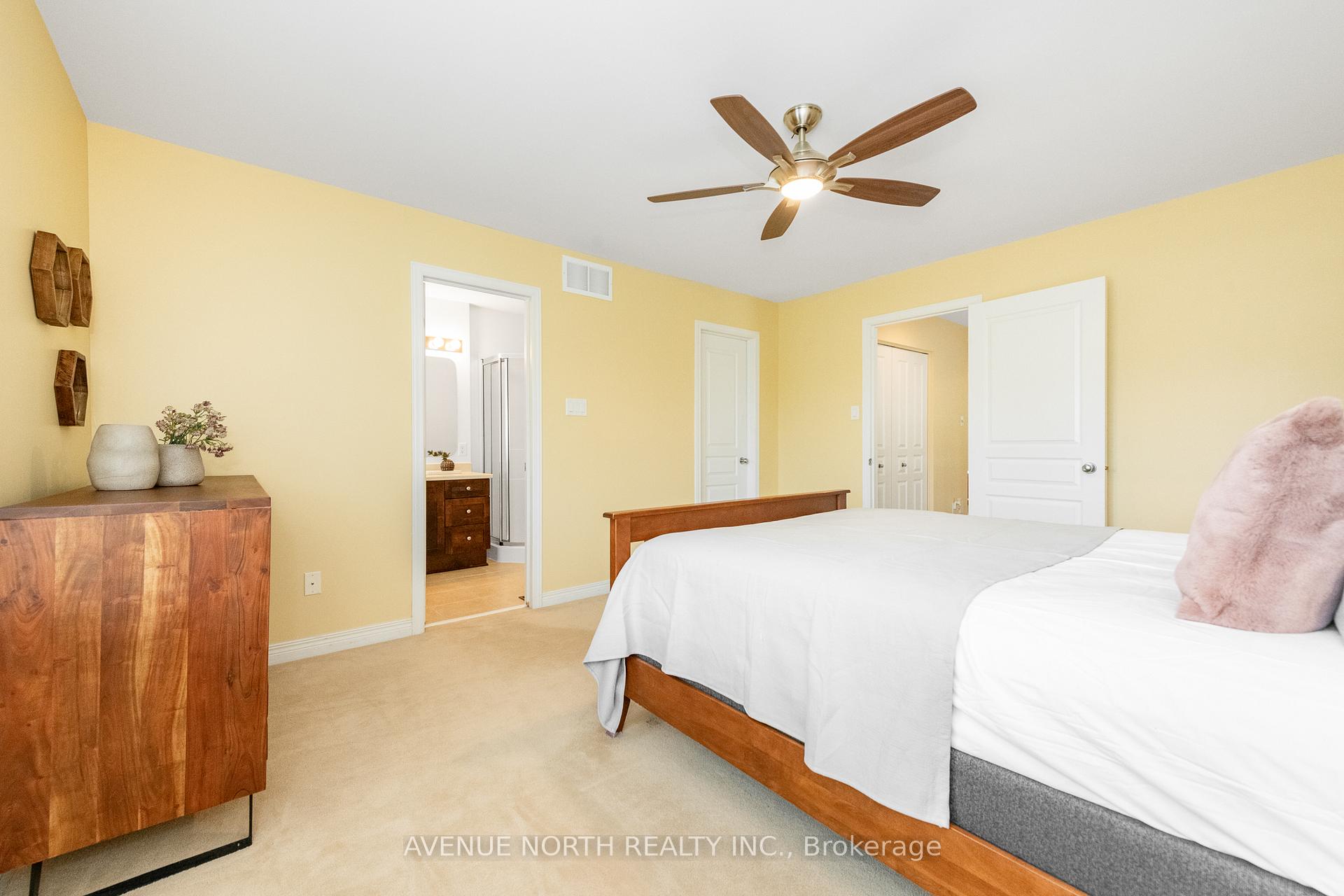 Photo 17 of 92 Encore Private, Ottawa, City View/Skyline/Fisher Heights/Parkwood Hills — HOMEH