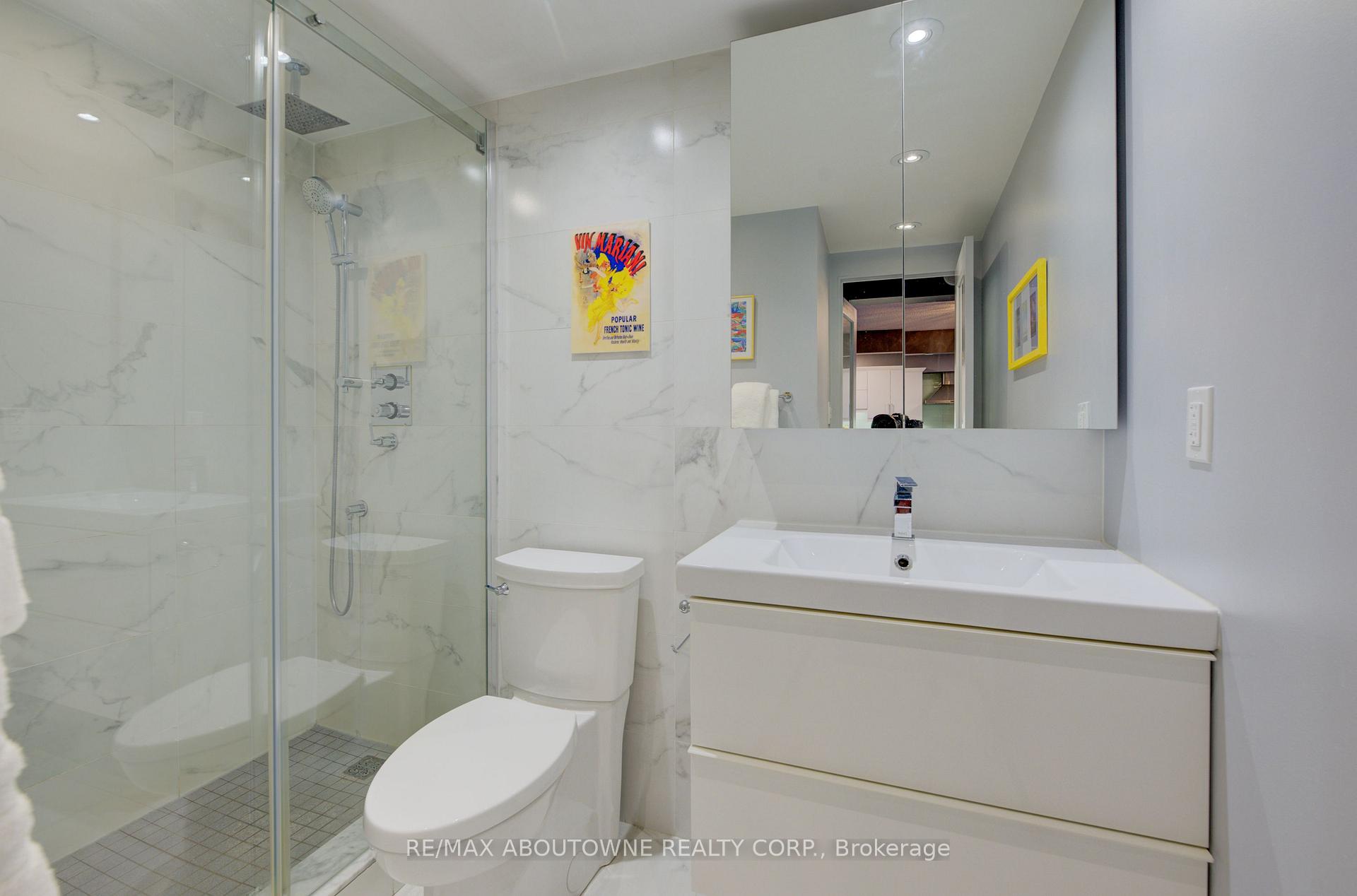Photo 23 of Unit 1006, 260 Scarlett Road, Toronto, Rockcliffe-Smythe — HOMEH