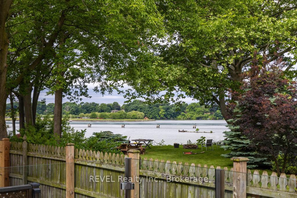 Photo 7 of Unit 6, 88 Lakeport Road, St. Catharines, Port Dalhousie — HOMEH