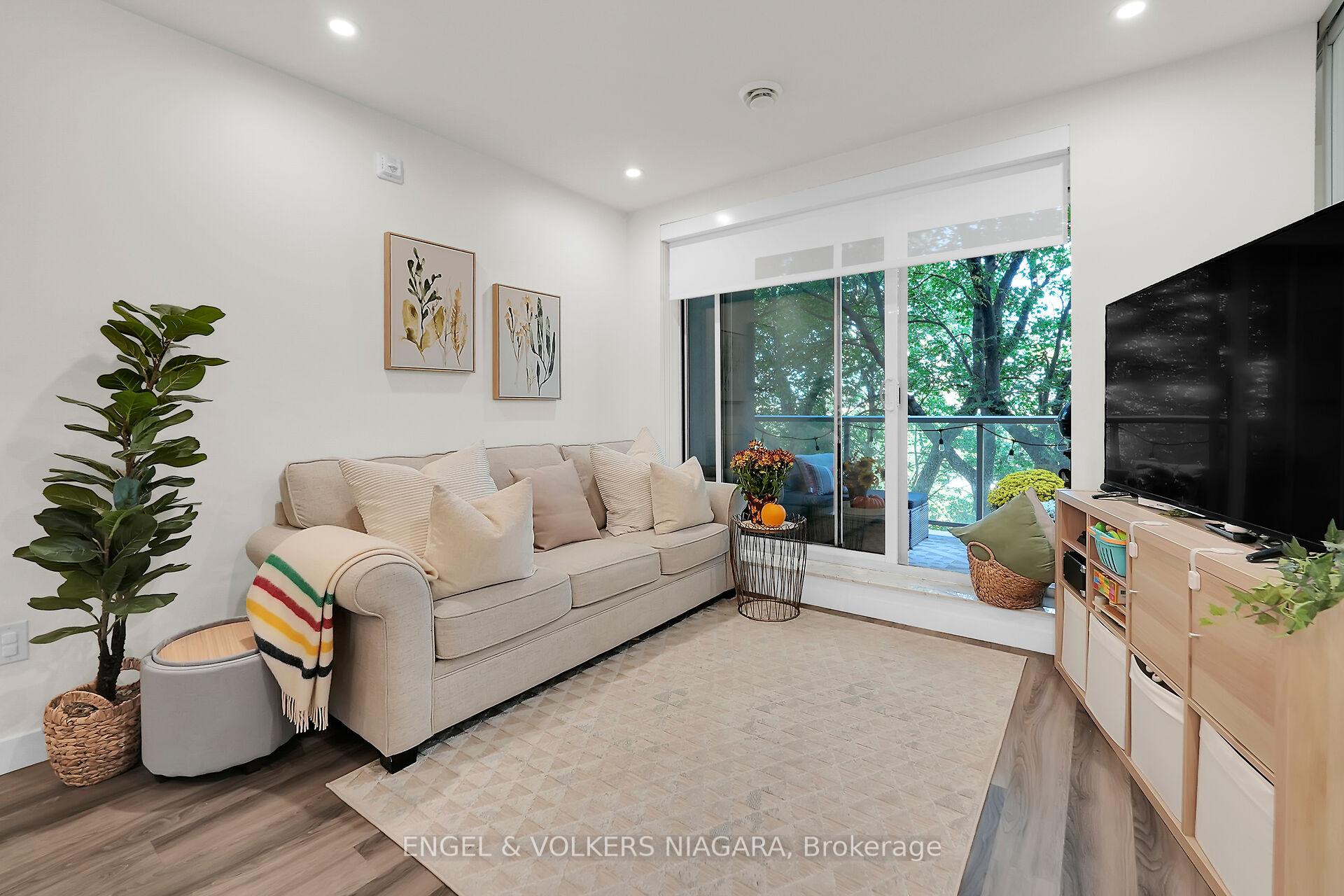 Photo 8 of Unit 106, 479 Charlton Avenue E, Hamilton, Stinson — HOMEH