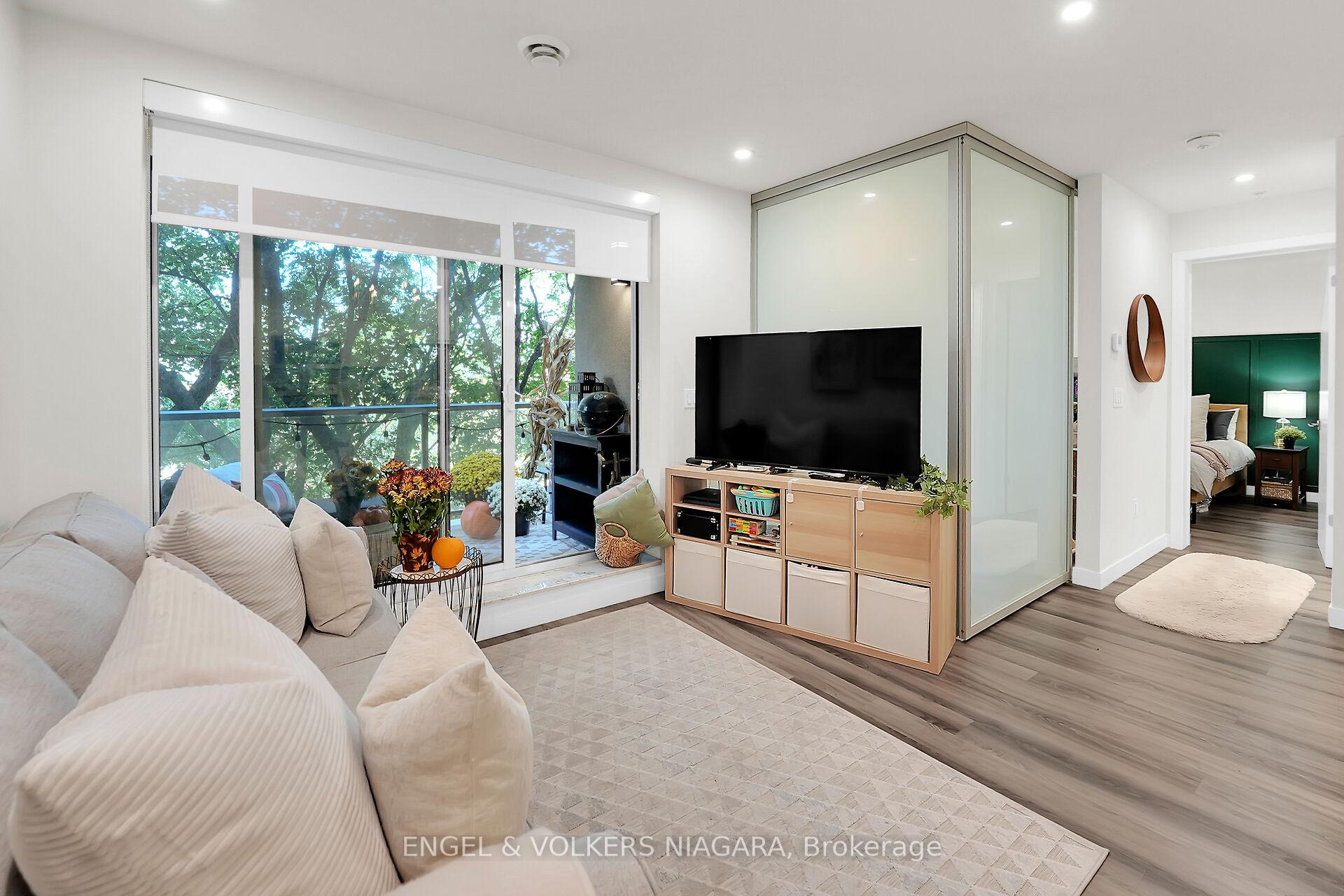 Photo 11 of Unit 106, 479 Charlton Avenue E, Hamilton, Stinson — HOMEH