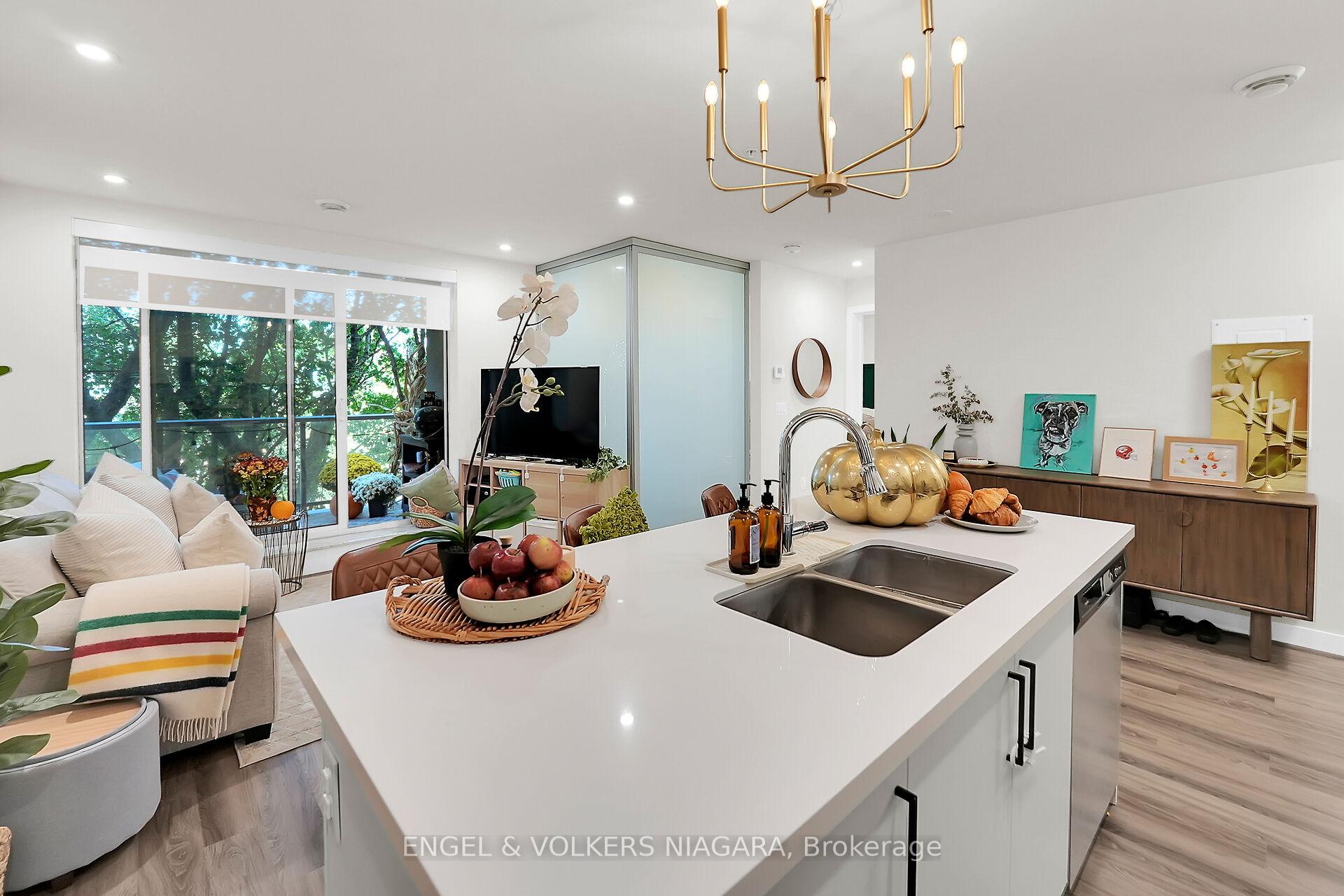 Photo 13 of Unit 106, 479 Charlton Avenue E, Hamilton, Stinson — HOMEH