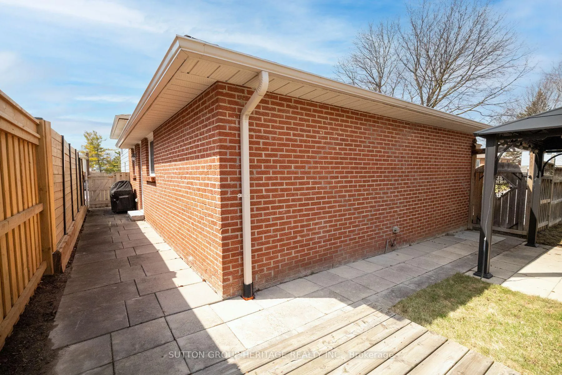 Photo 46 of 762 Clifton Drive, Oshawa, Centennial — HOMEH
