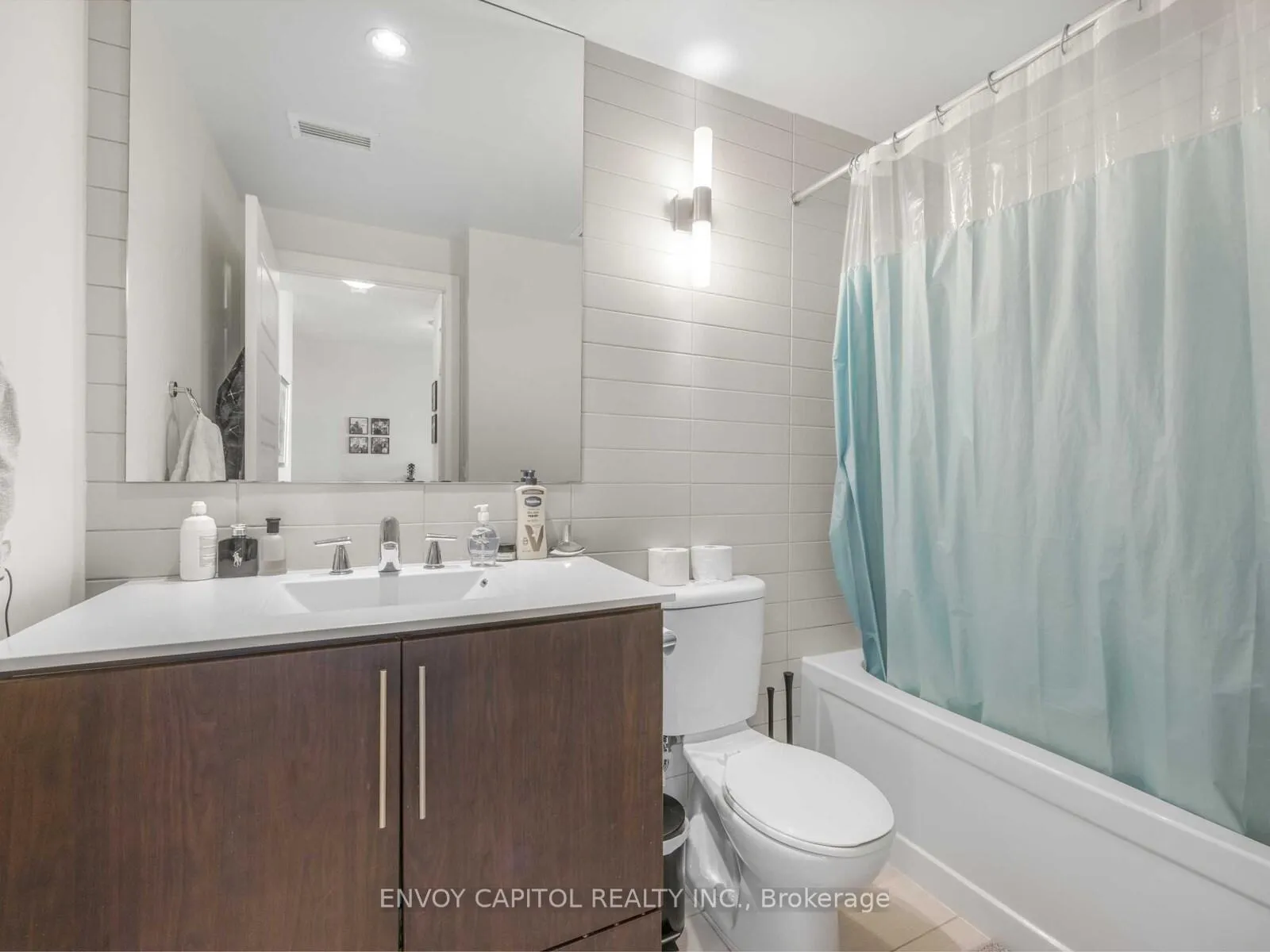 Photo 21 of Unit 1702, 28 Linden Street, Toronto, North St. James Town — HOMEH