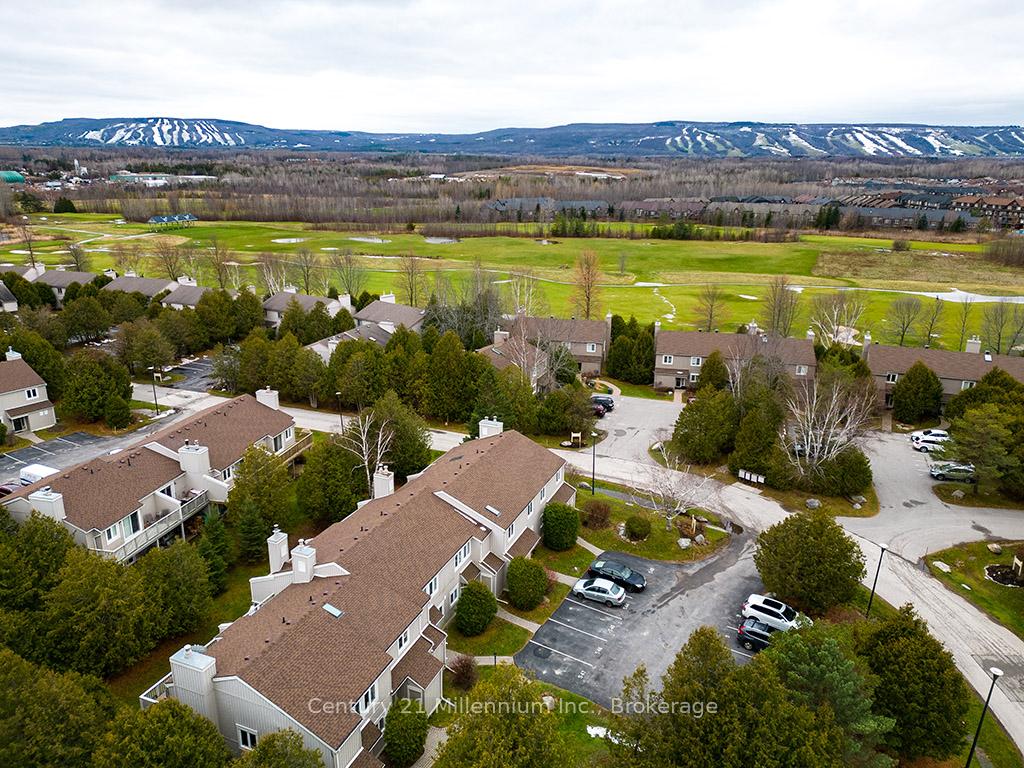 Photo 30 of 545 Oxbow Crescent, Collingwood — HOMEH