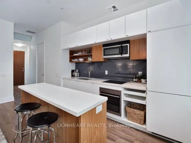 Photo 10 of Unit 605, 111 St Clair Avenue W, Toronto, Yonge-St. Clair — HOMEH