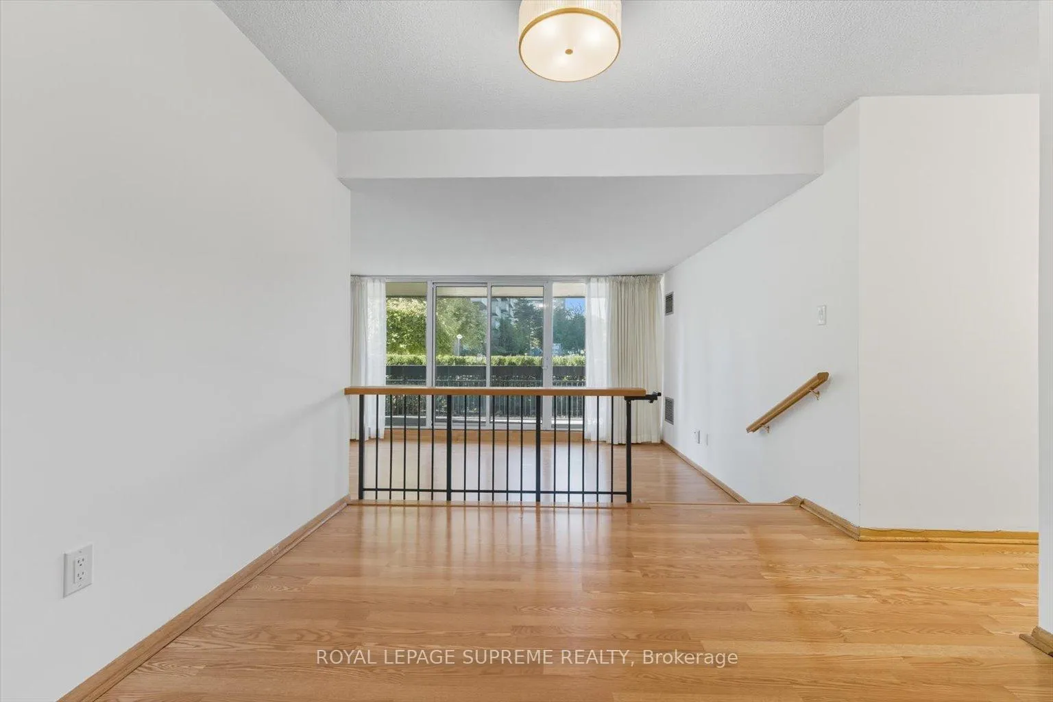 Photo 4 of Unit 107, 270 Scarlett Road, Toronto, Rockcliffe-Smythe — HOMEH