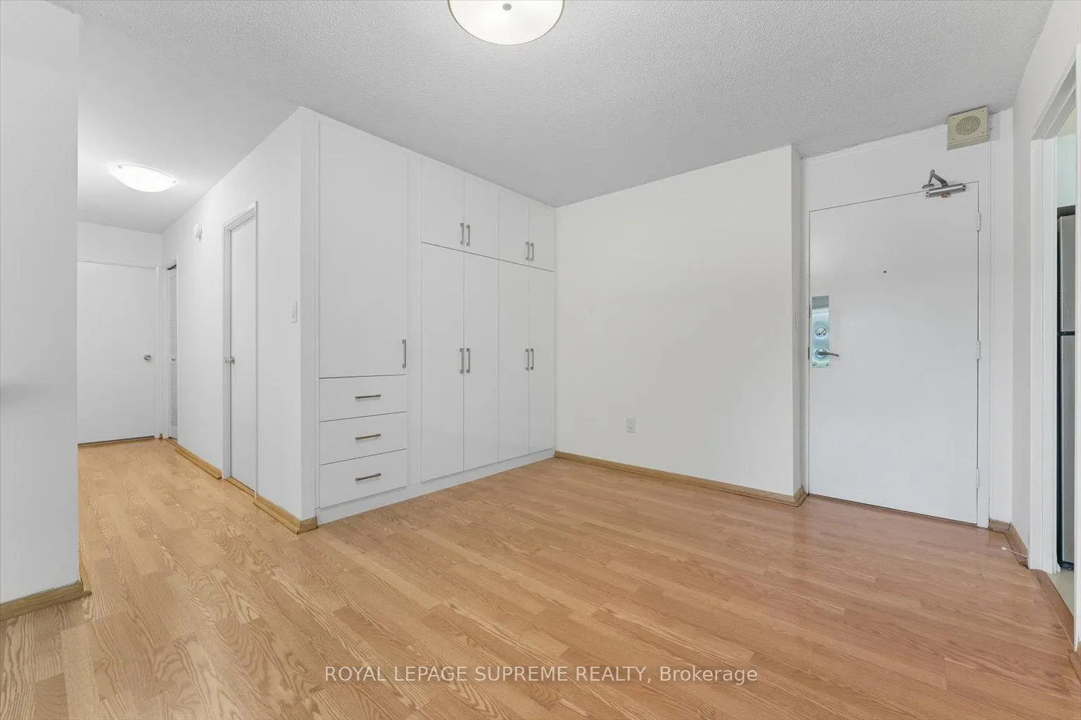 Photo 5 of Unit 107, 270 Scarlett Road, Toronto, Rockcliffe-Smythe — HOMEH
