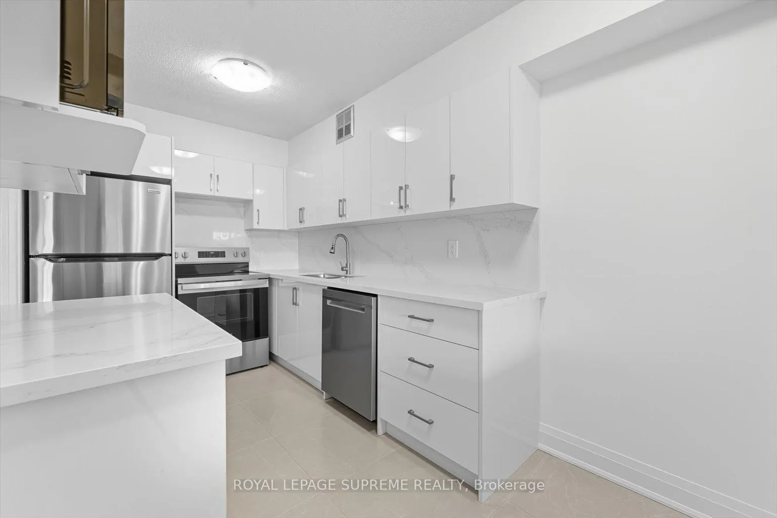 Photo 14 of Unit 107, 270 Scarlett Road, Toronto, Rockcliffe-Smythe — HOMEH