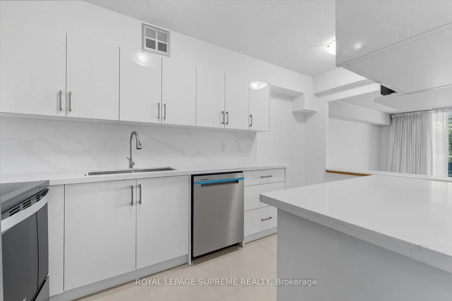 Photo 18 of Unit 107, 270 Scarlett Road, Toronto, Rockcliffe-Smythe — HOMEH