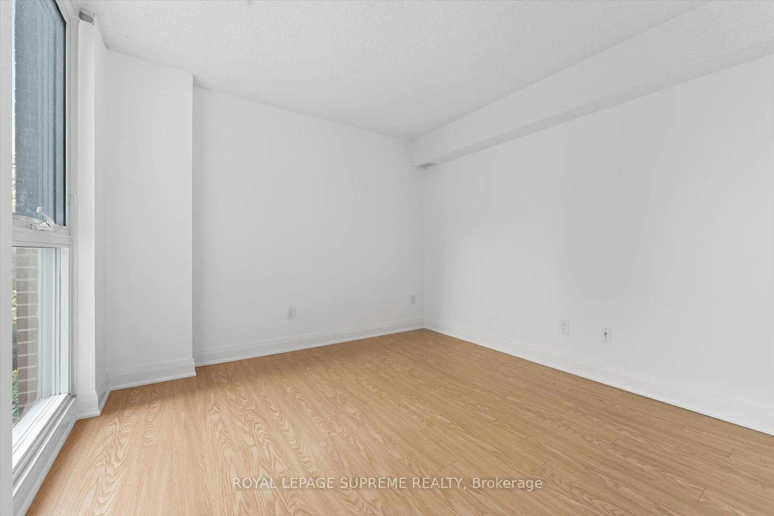 Photo 28 of Unit 107, 270 Scarlett Road, Toronto, Rockcliffe-Smythe — HOMEH