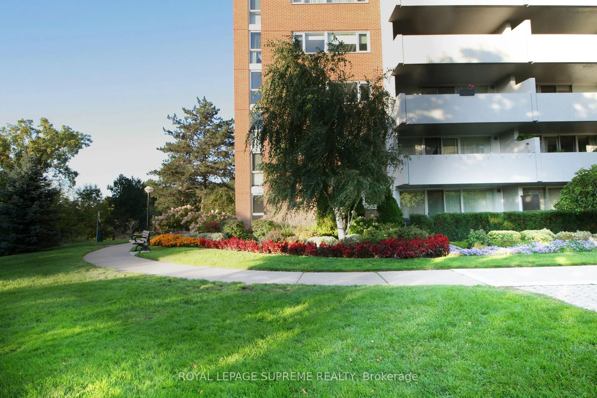 Photo 32 of Unit 107, 270 Scarlett Road, Toronto, Rockcliffe-Smythe — HOMEH