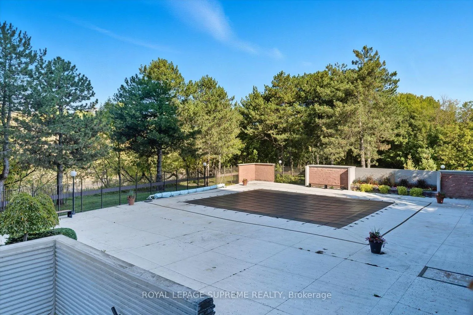 Photo 36 of Unit 107, 270 Scarlett Road, Toronto, Rockcliffe-Smythe — HOMEH