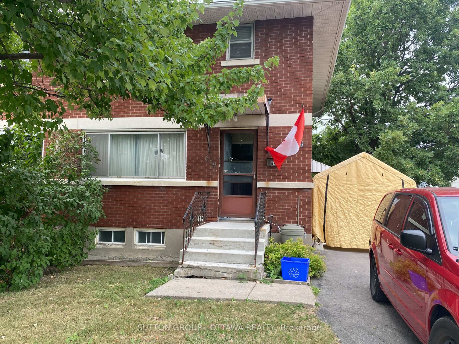 Photo 6 of 679 Smyth Road, Ottawa, Elmvale Acres — HOMEH