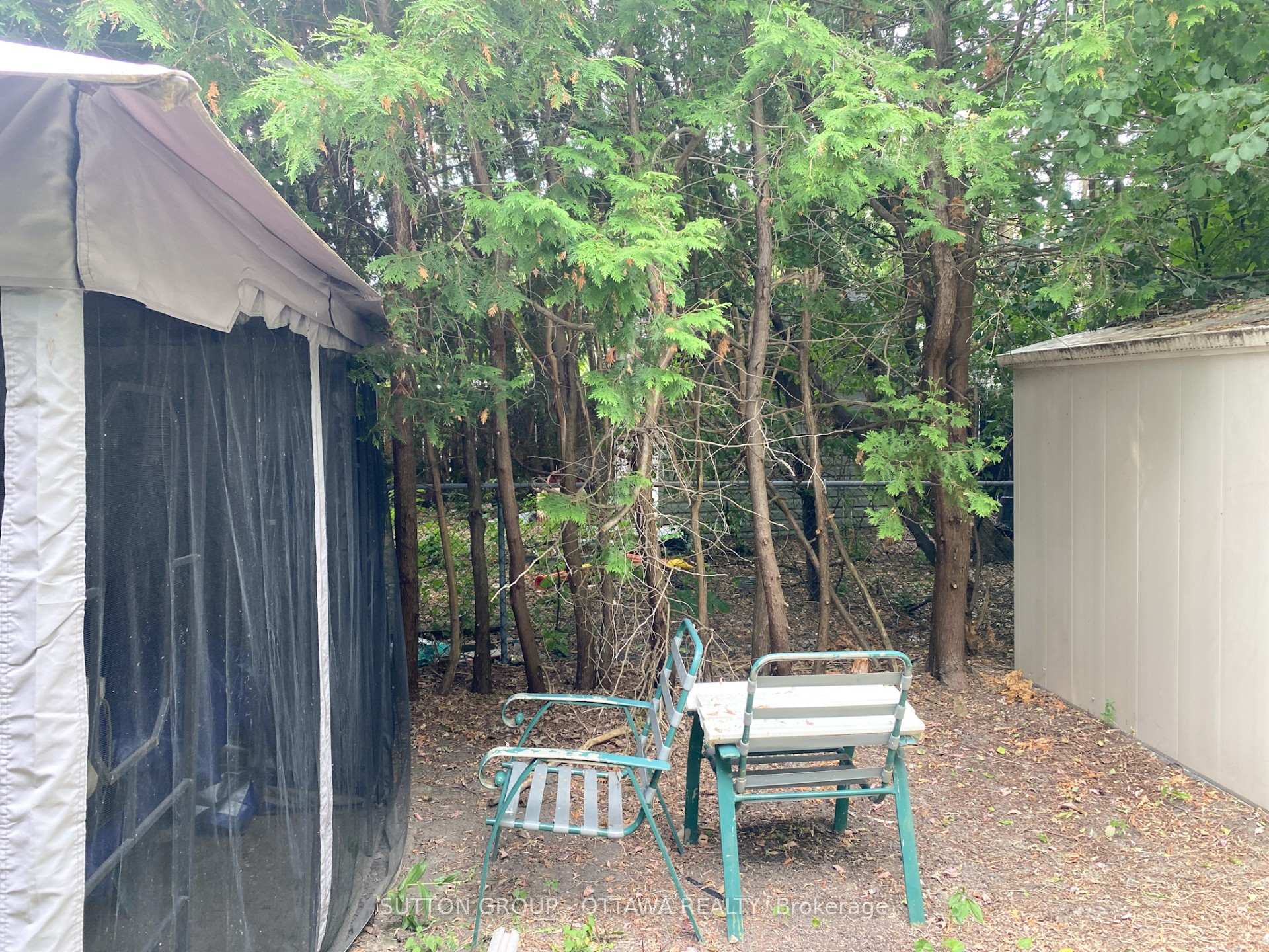 Photo 5 of 679 Smyth Road, Ottawa, Elmvale Acres — HOMEH