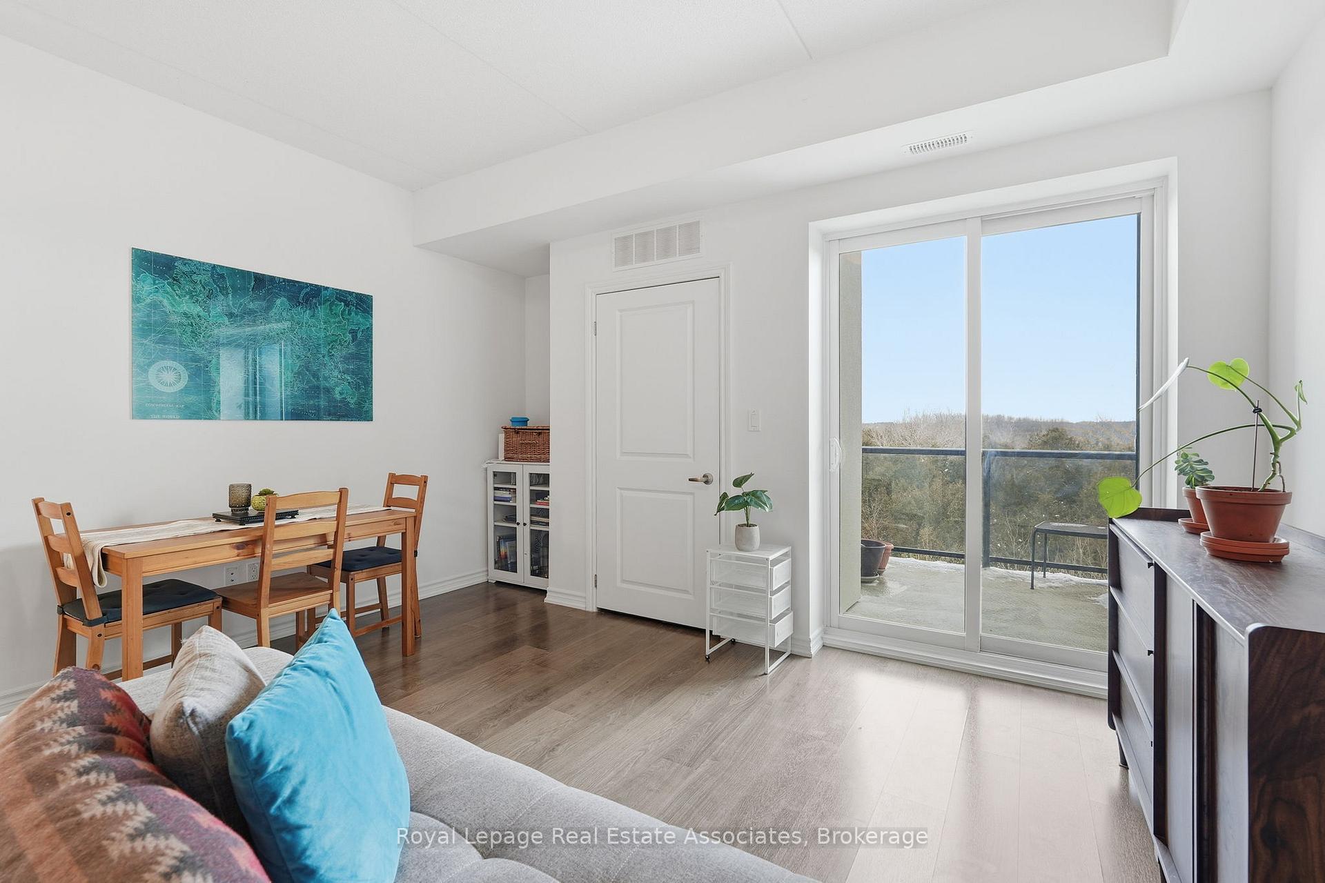 Photo 33 of Unit 410, 1284 Gordon Street, Guelph, Kortright East — HOMEH