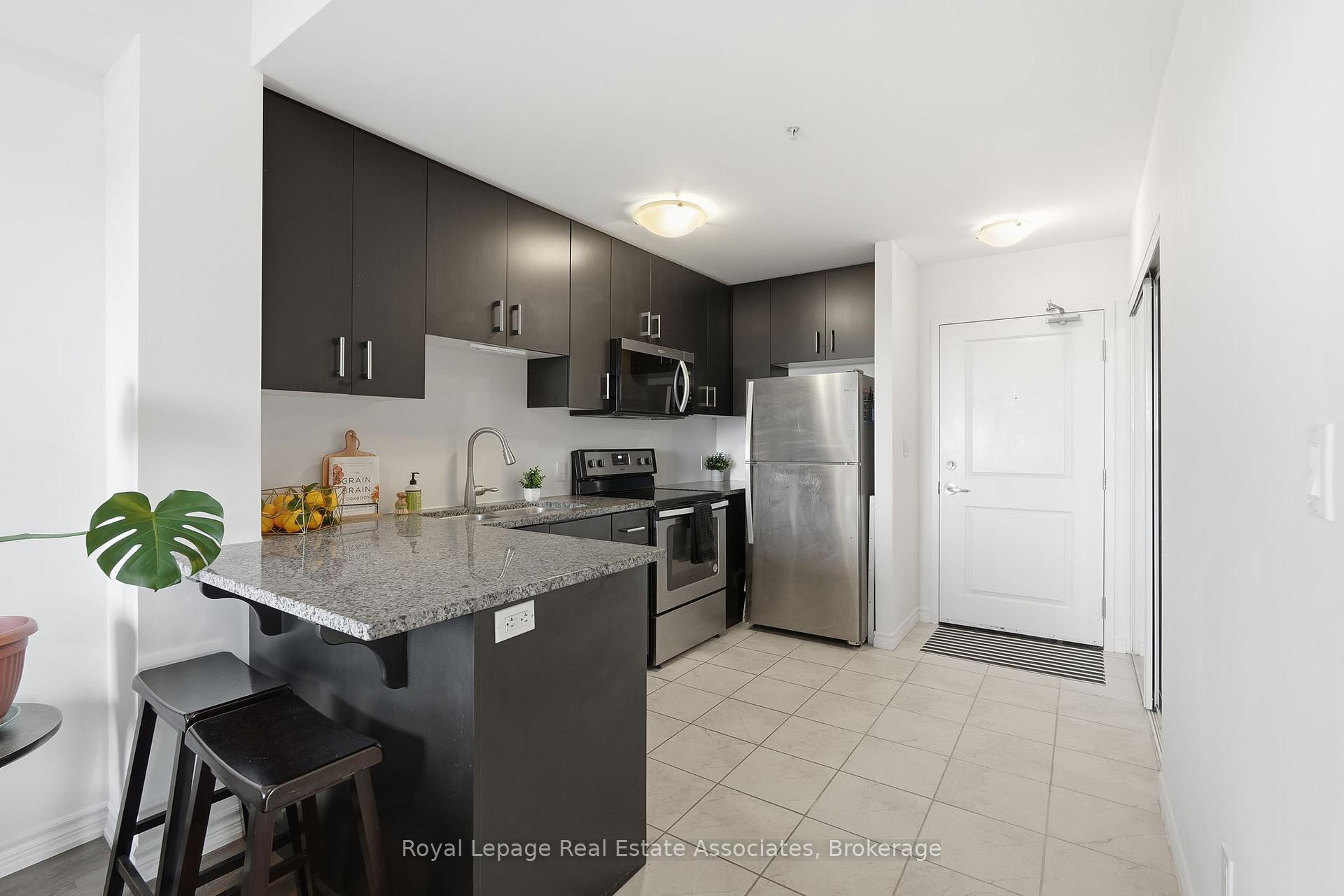 Photo 10 of Unit 410, 1284 Gordon Street, Guelph, Kortright East — HOMEH