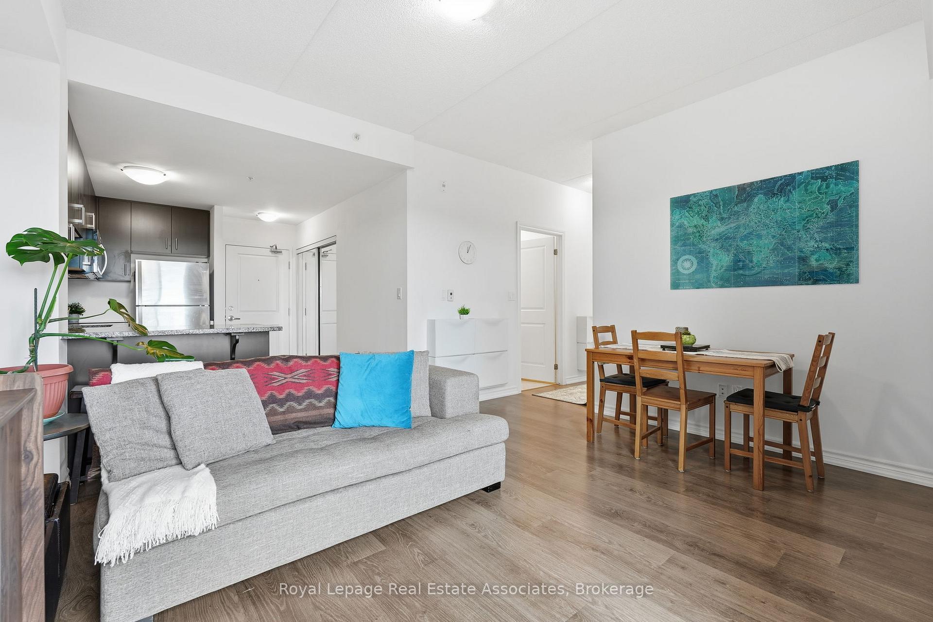 Photo 13 of Unit 410, 1284 Gordon Street, Guelph, Kortright East — HOMEH