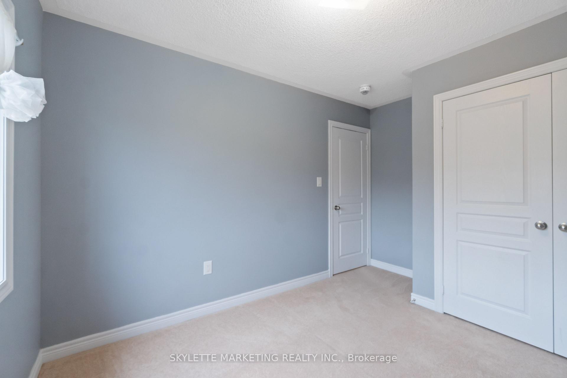 Photo 25 of 11 Gower Drive, Aurora, Rural Aurora — HOMEH