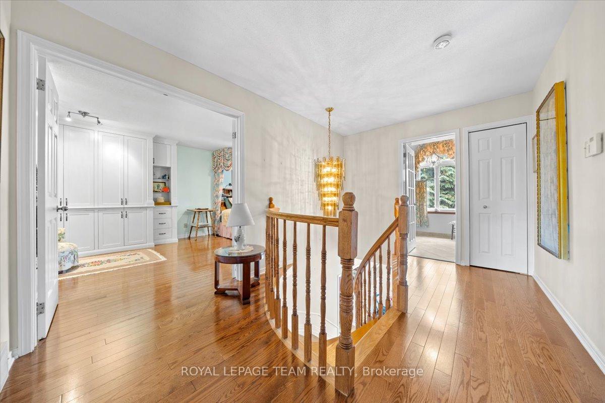 Photo 24 of 17 Stonehedge Parkway, Ottawa, Bayshore — HOMEH