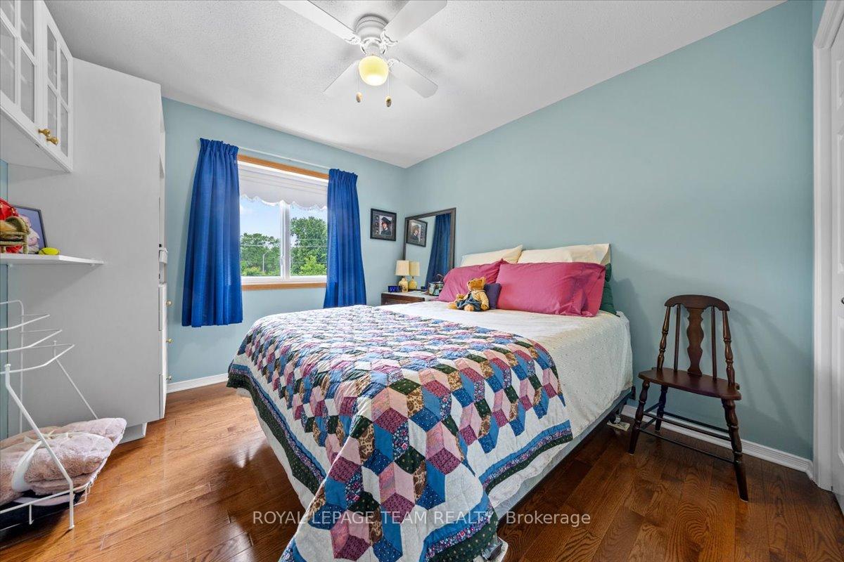 Photo 31 of 17 Stonehedge Parkway, Ottawa, Bayshore — HOMEH