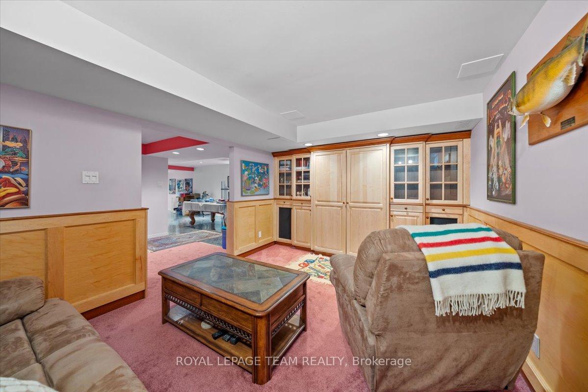 Photo 41 of 17 Stonehedge Parkway, Ottawa, Bayshore — HOMEH