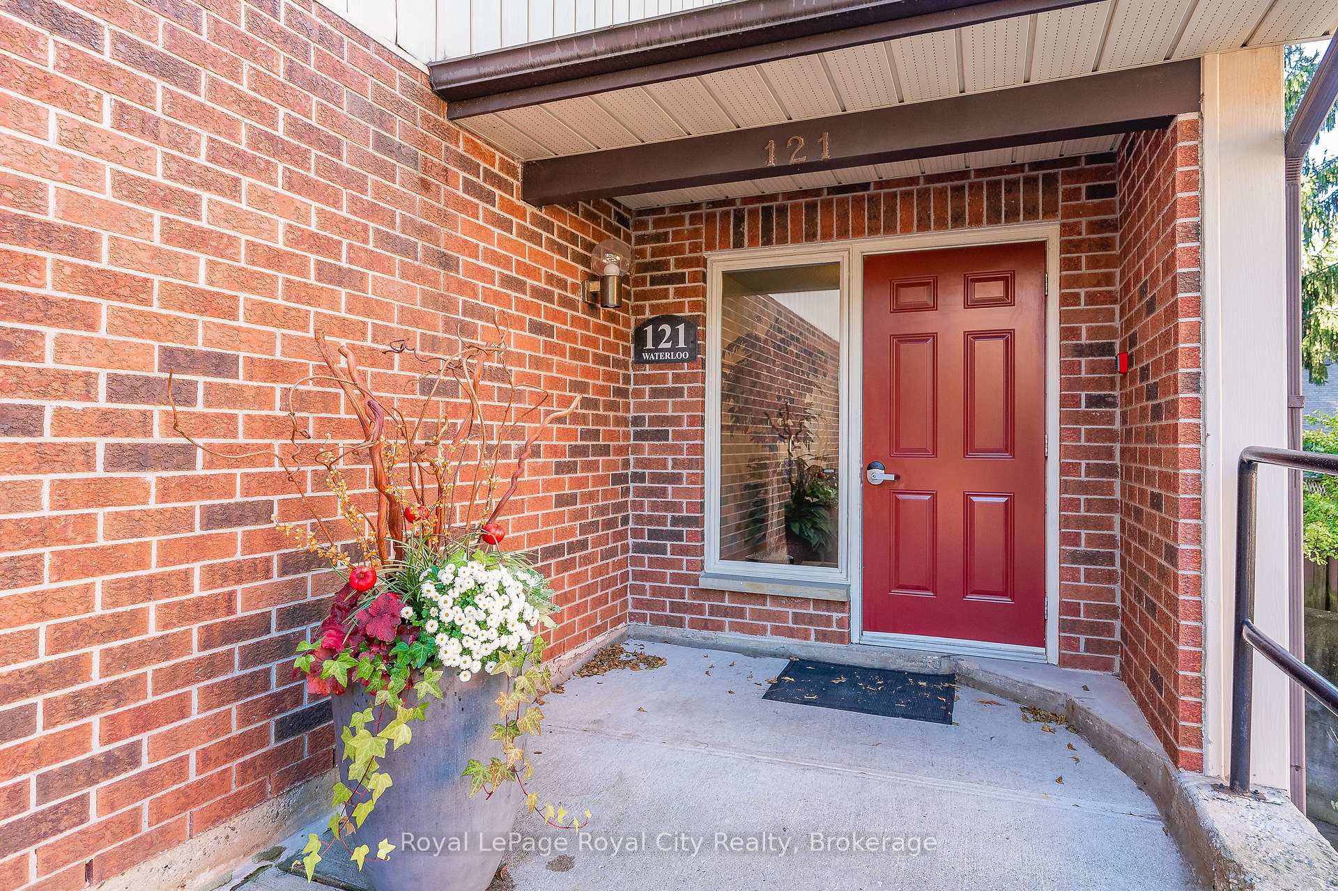 Photo 6 of Unit 106, 121 Waterloo Avenue, Guelph, Downtown — HOMEH