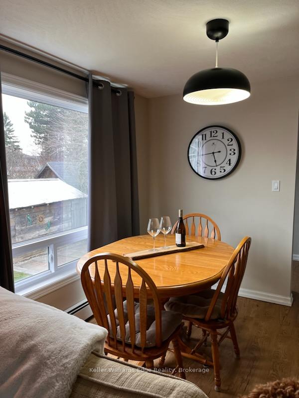 Photo 7 of 93 Fourth Street E, Collingwood — HOMEH