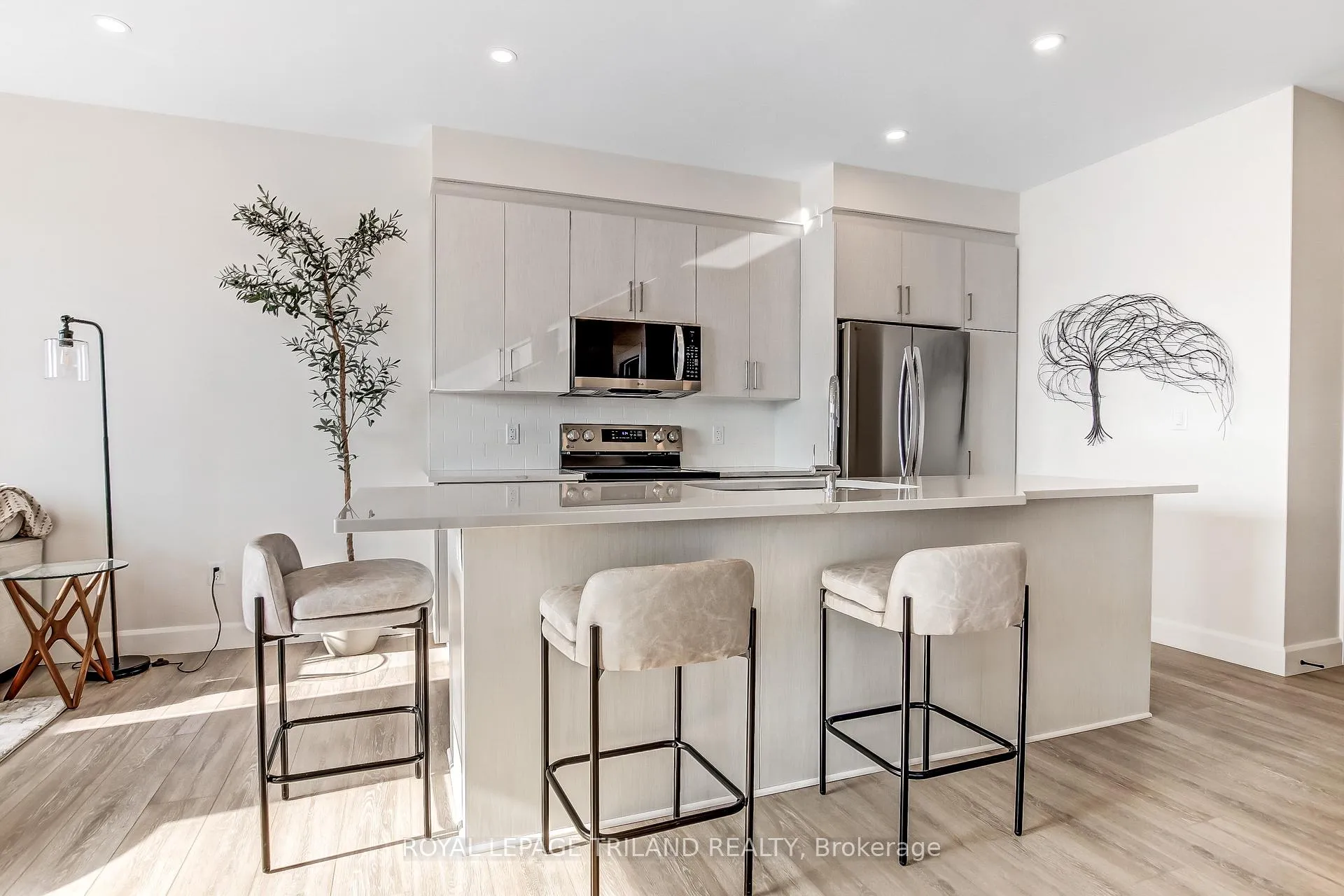 Photo 10 of Unit 108, 16 Compass Trail, Central Elgin, Rural Central Elgin — HOMEH