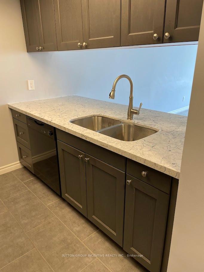 Photo 5 of Unit 1407, 75 Ellen Street, Barrie, City Centre — HOMEH