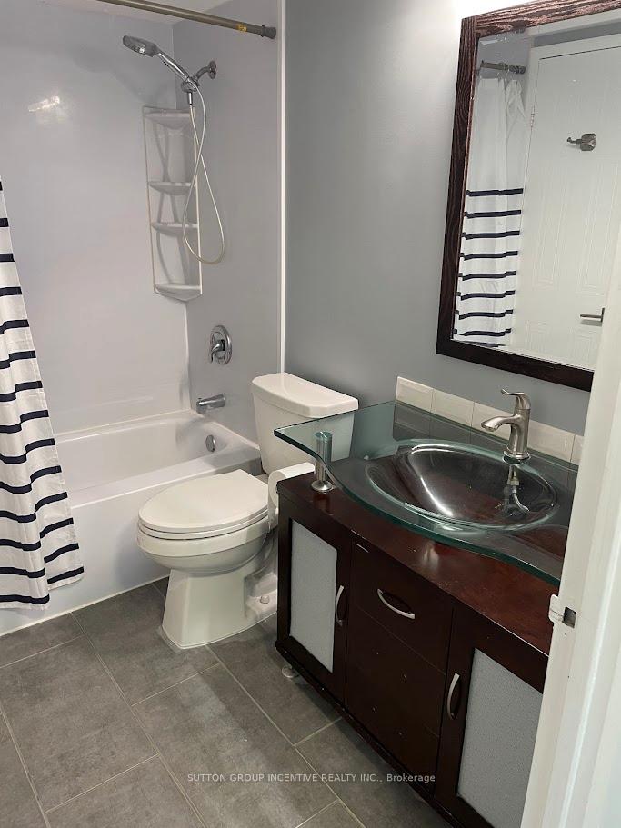Photo 7 of Unit 1407, 75 Ellen Street, Barrie, City Centre — HOMEH