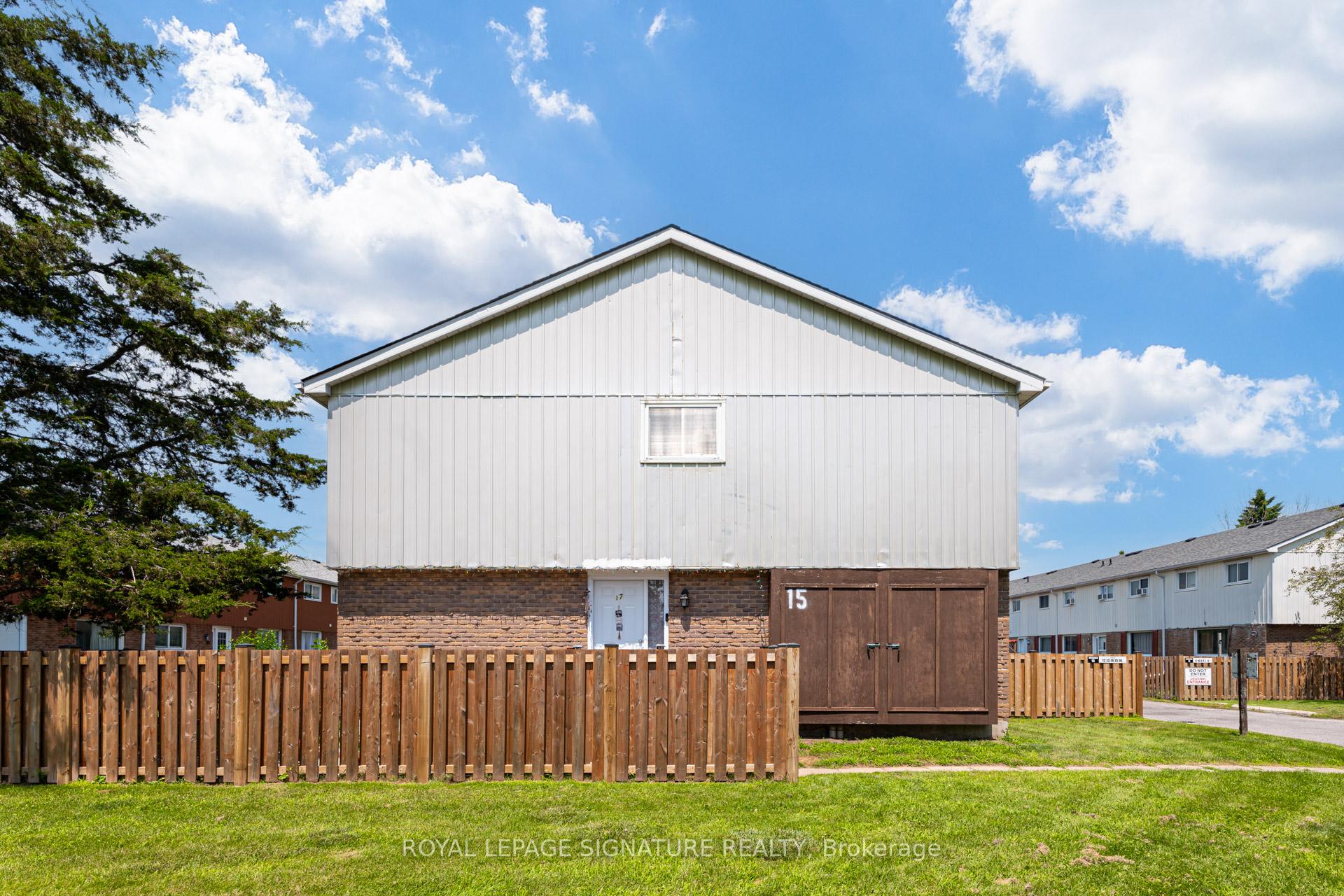 Front of Unit 17, 15 Tracey Park Drive