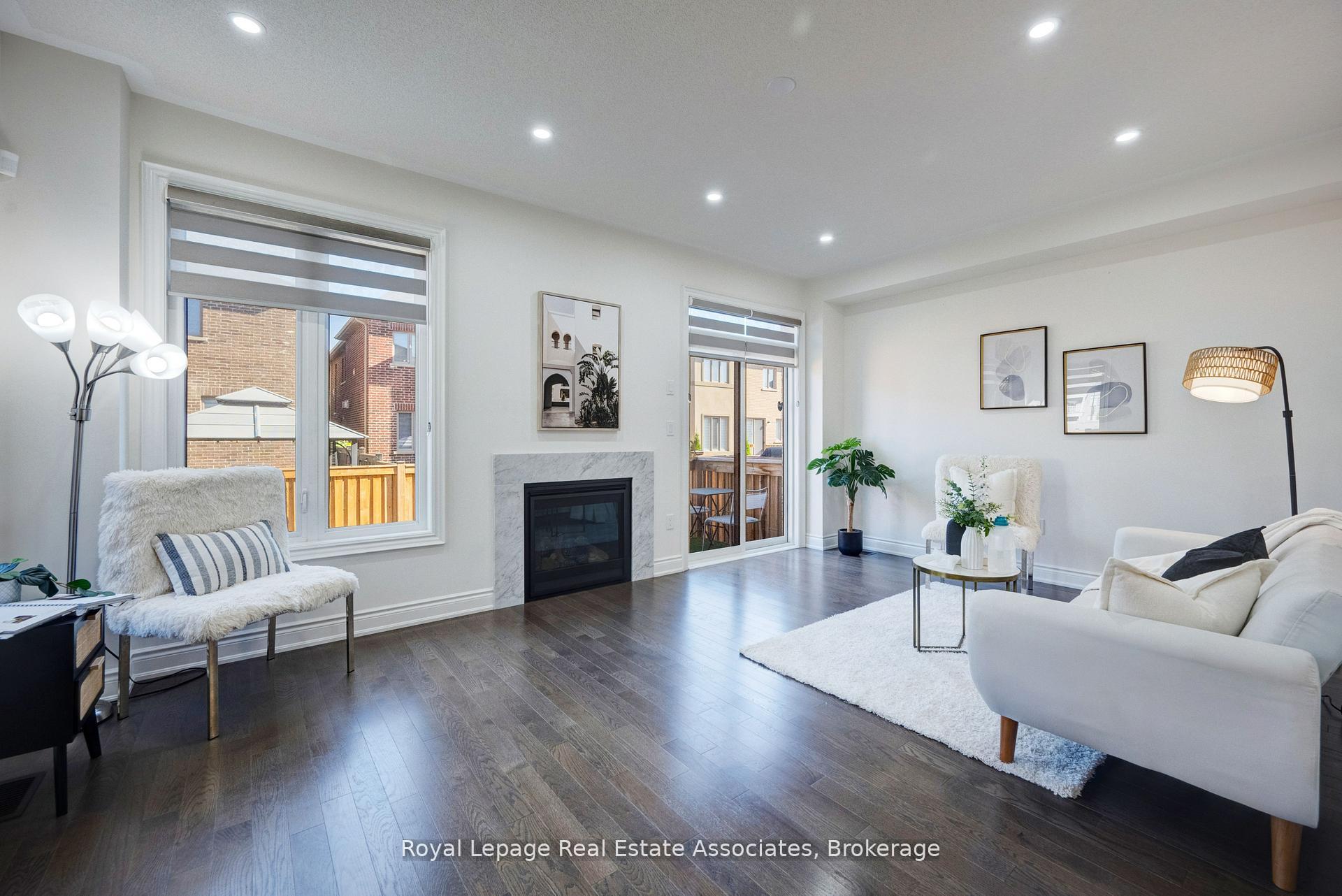 Photo 14 of 13 Quinton Ridge, Brampton, Bram West — HOMEH