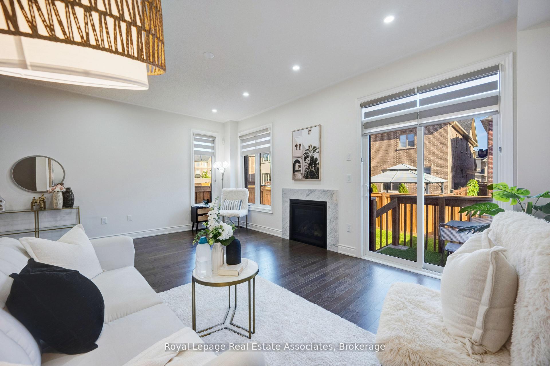 Photo 6 of 13 Quinton Ridge, Brampton, Bram West — HOMEH
