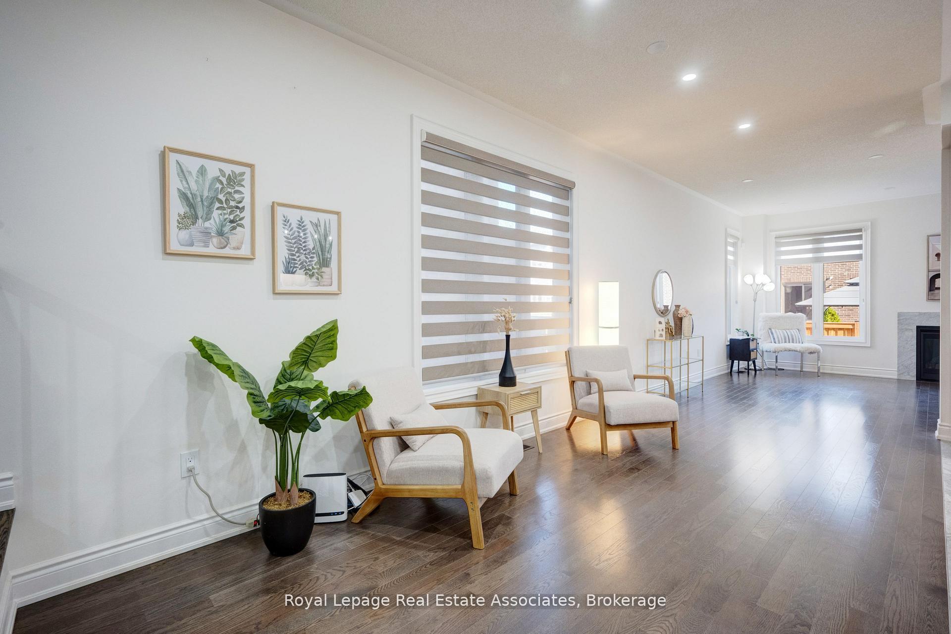 Photo 9 of 13 Quinton Ridge, Brampton, Bram West — HOMEH