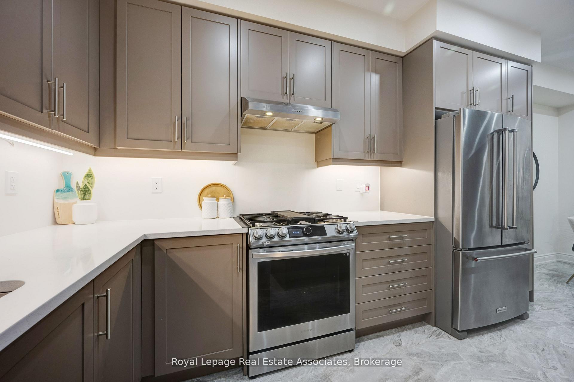 Photo 12 of 13 Quinton Ridge, Brampton, Bram West — HOMEH