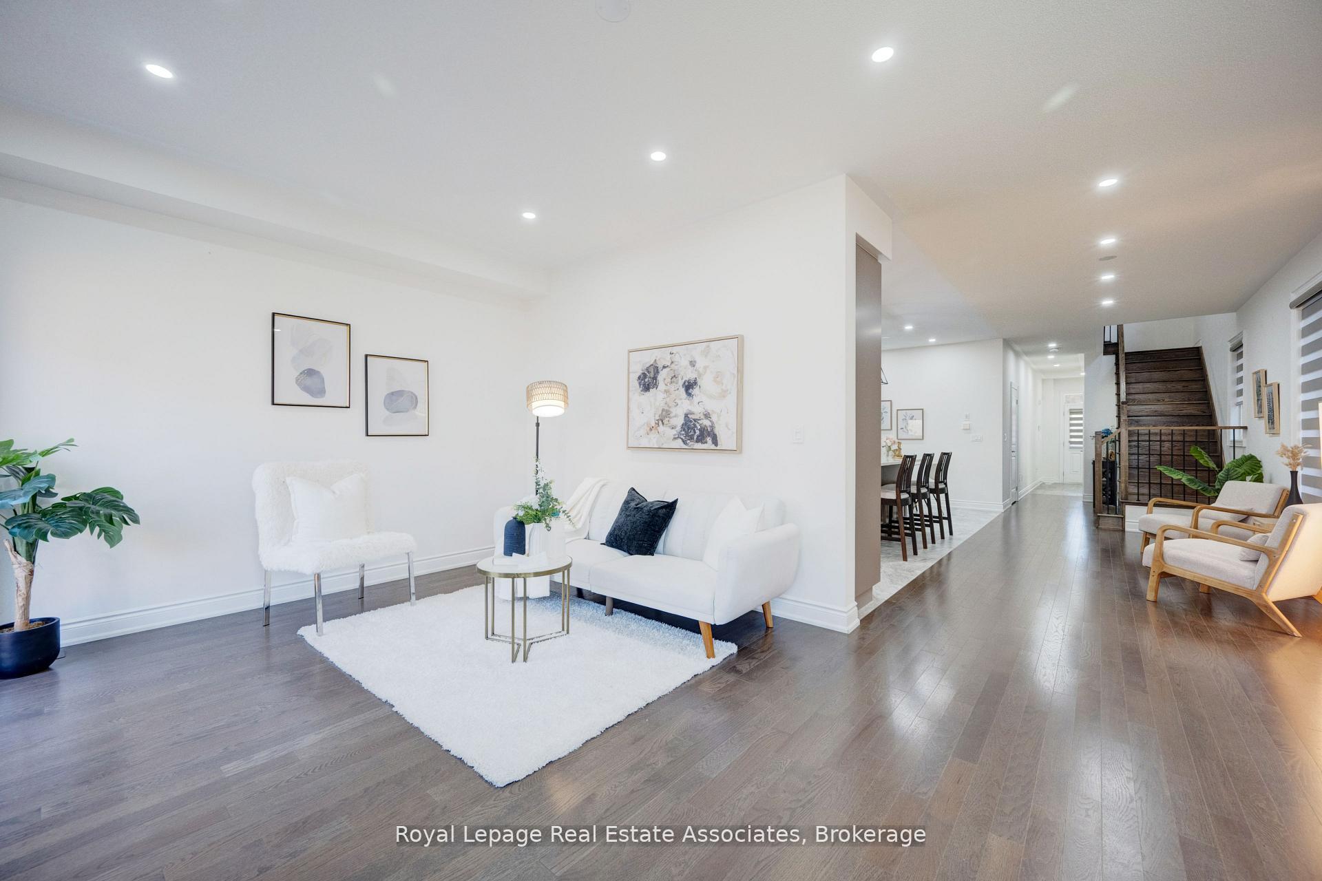 Photo 19 of 13 Quinton Ridge, Brampton, Bram West — HOMEH