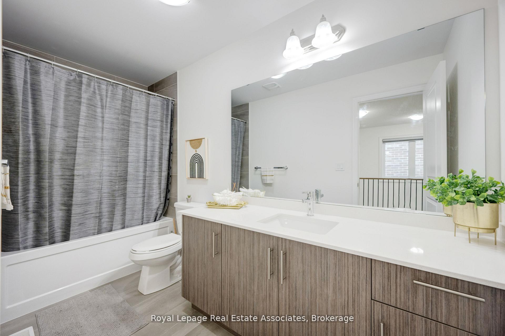 Photo 31 of 13 Quinton Ridge, Brampton, Bram West — HOMEH