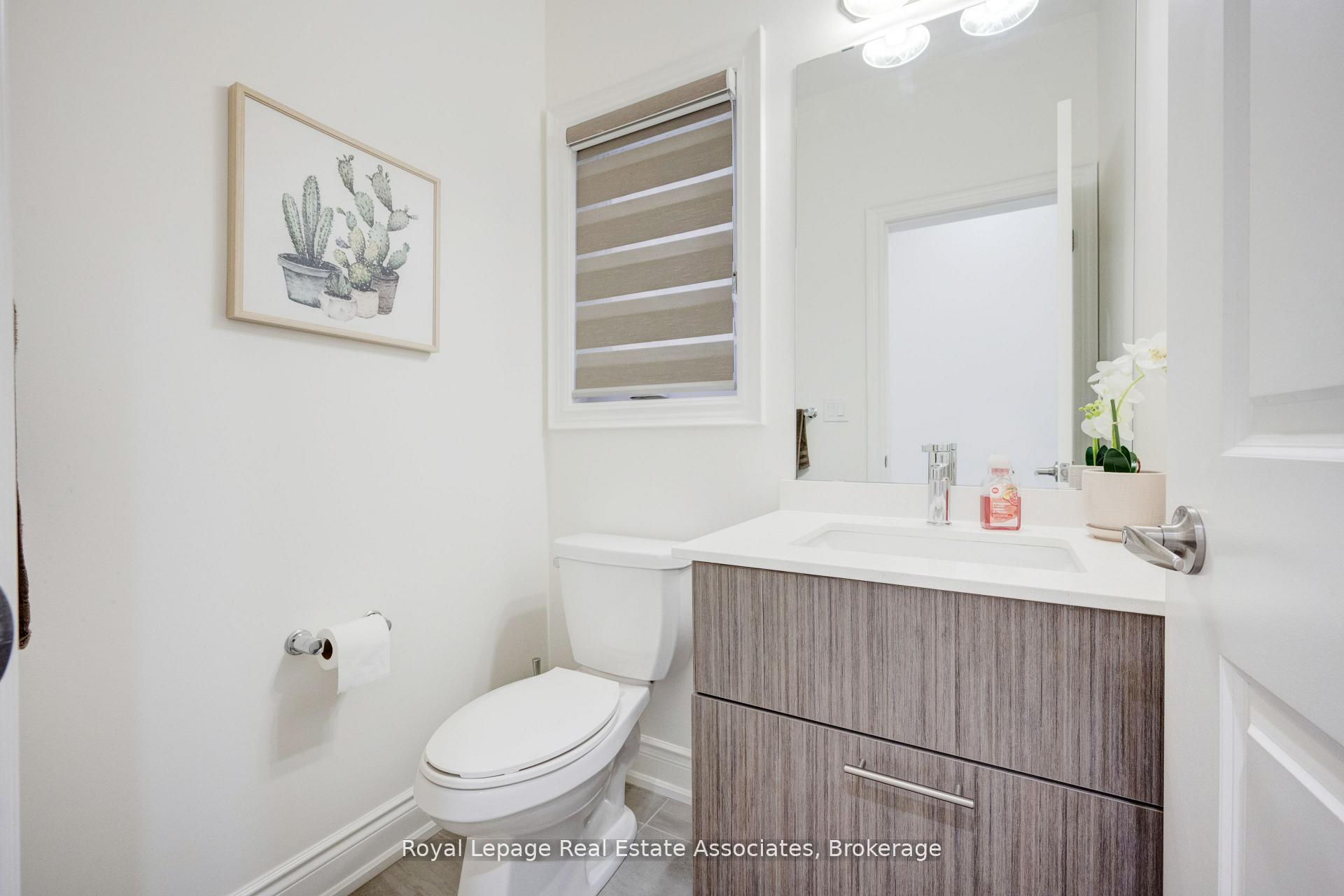 Photo 37 of 13 Quinton Ridge, Brampton, Bram West — HOMEH