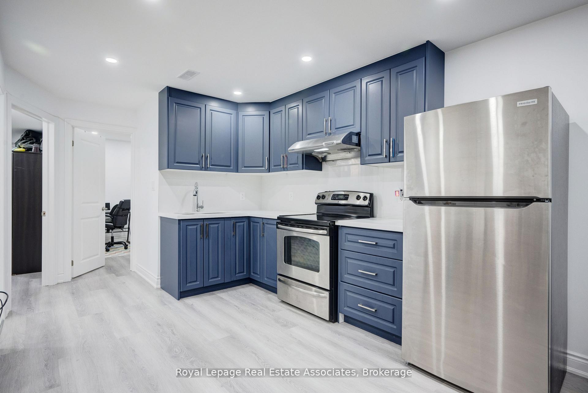 Photo 45 of 13 Quinton Ridge, Brampton, Bram West — HOMEH