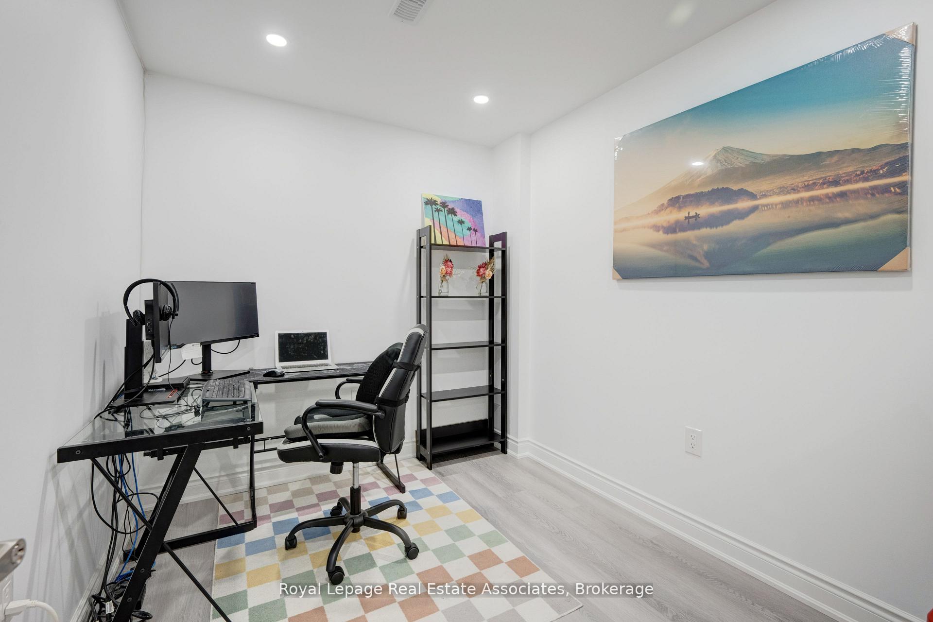 Photo 48 of 13 Quinton Ridge, Brampton, Bram West — HOMEH