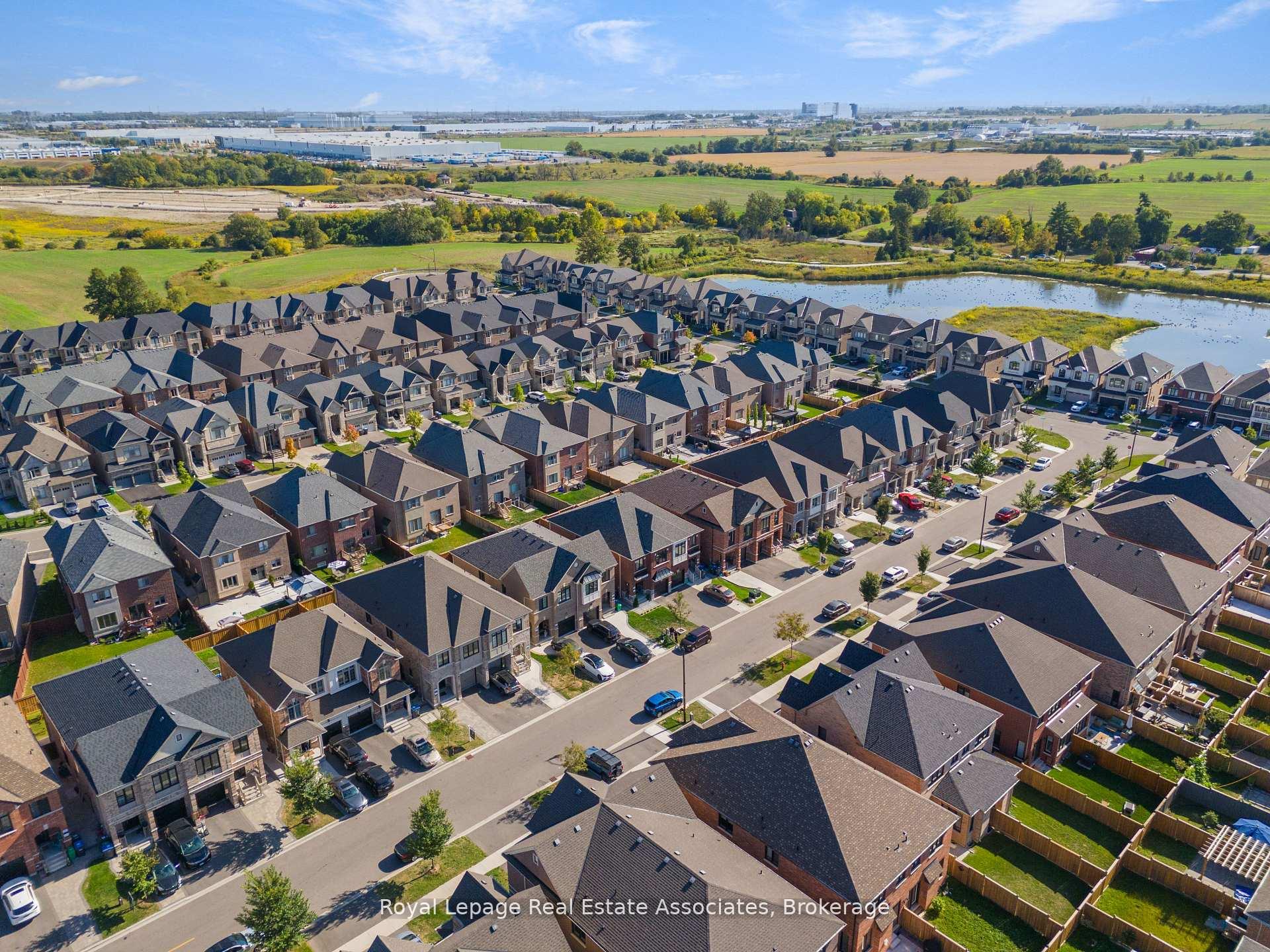 Photo 47 of 13 Quinton Ridge, Brampton, Bram West — HOMEH