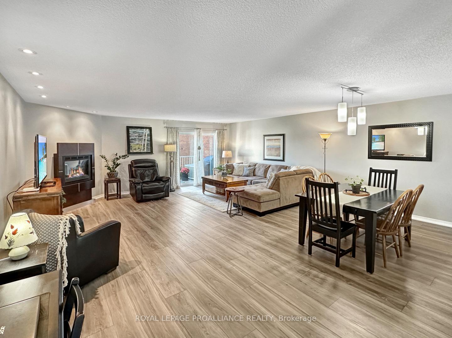 Photo 7 of Unit 6, 179 Herchimer Avenue, Belleville, Belleville Ward — HOMEH