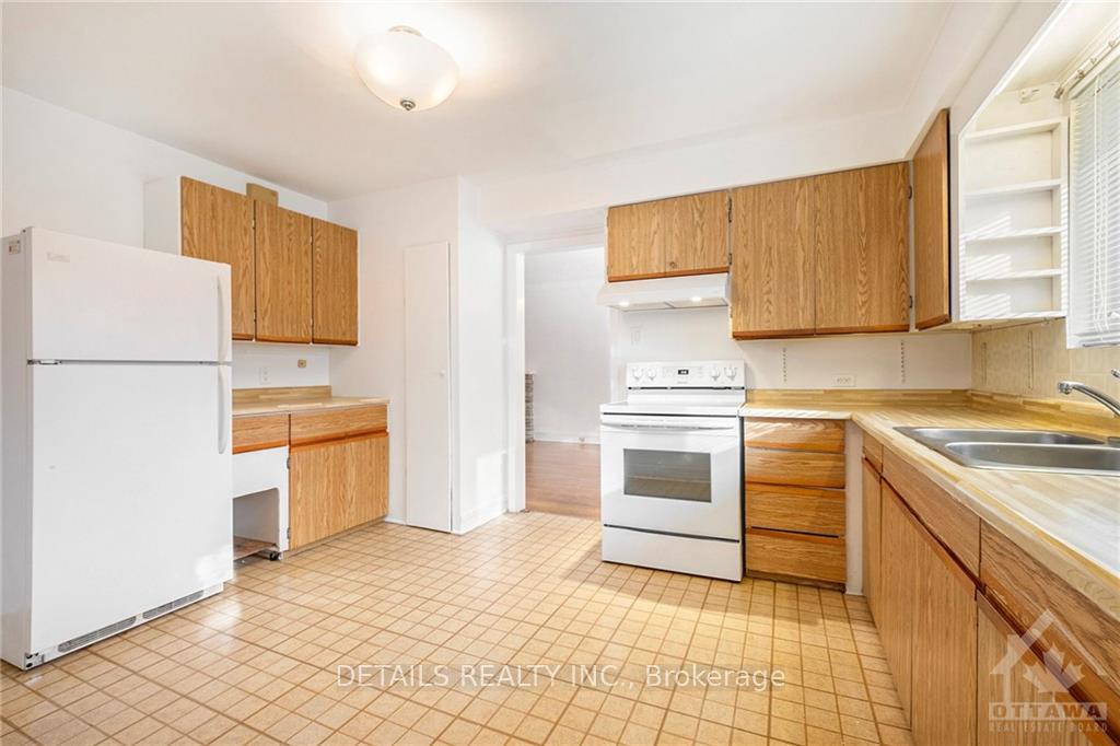 Photo 8 of 2090 Prince Charles Road, Ottawa, Carlingwood — HOMEH