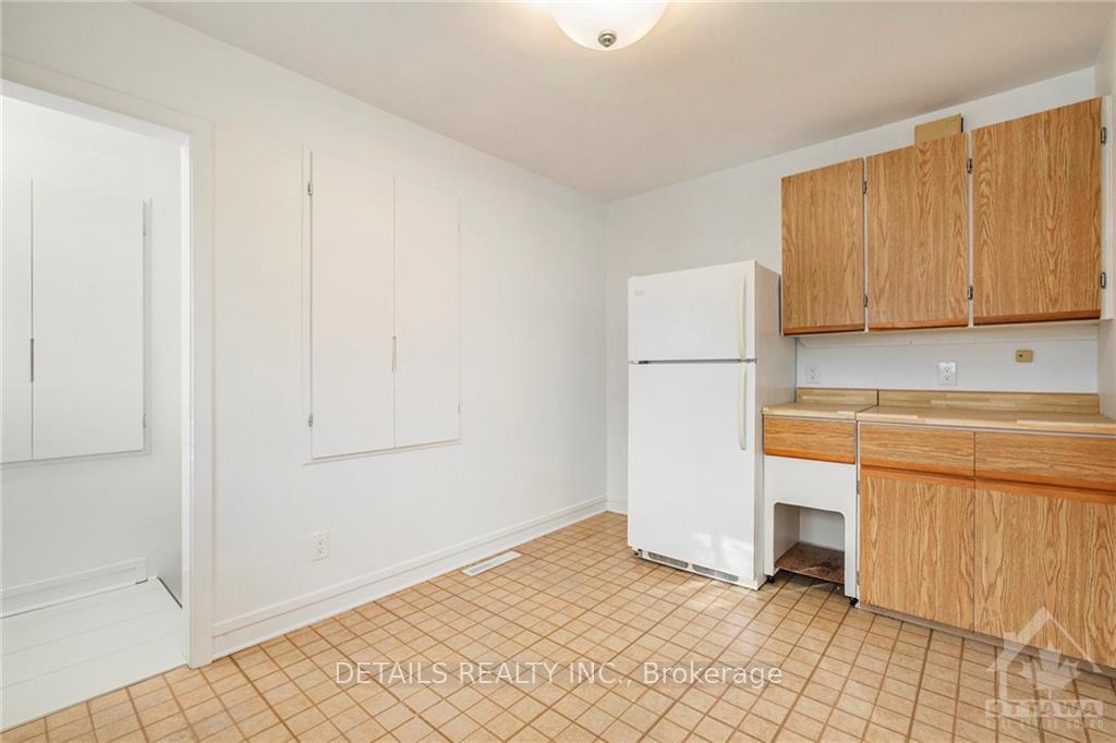 Photo 5 of 2090 Prince Charles Road, Ottawa, Carlingwood — HOMEH