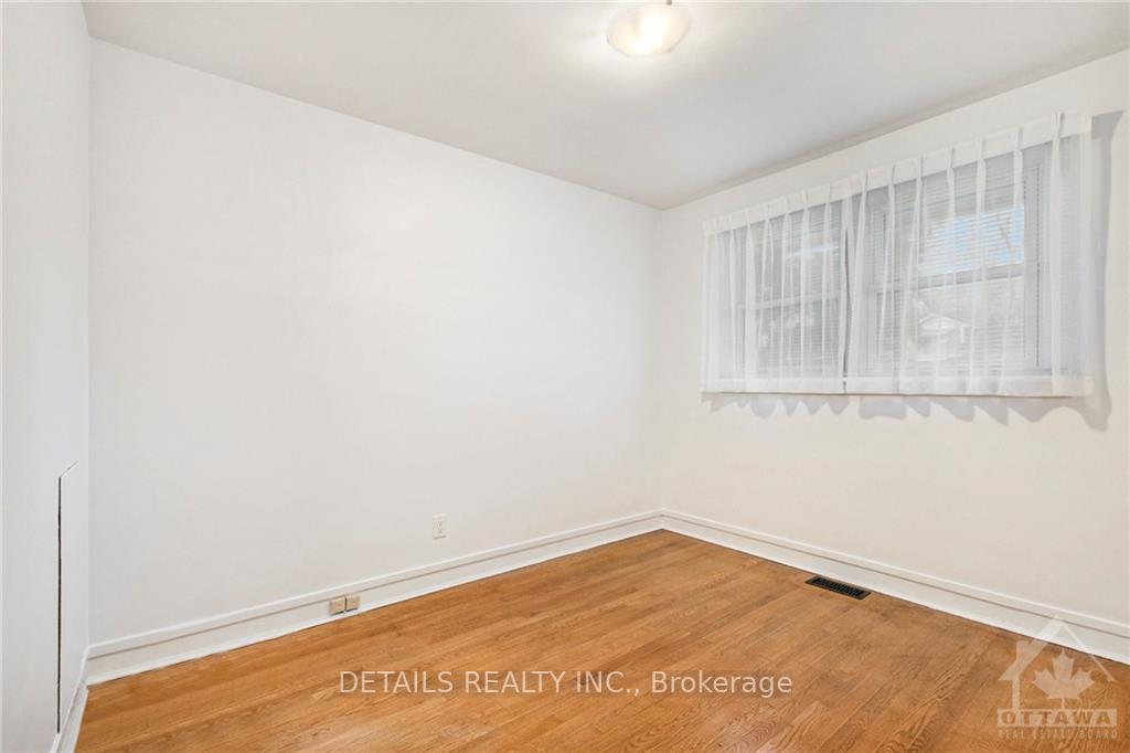 Photo 9 of 2090 Prince Charles Road, Ottawa, Carlingwood — HOMEH