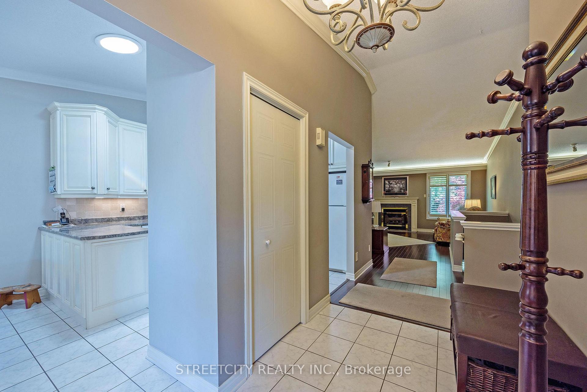 Photo 5 of Unit 8, 445 Riverside Drive, London, North N — HOMEH