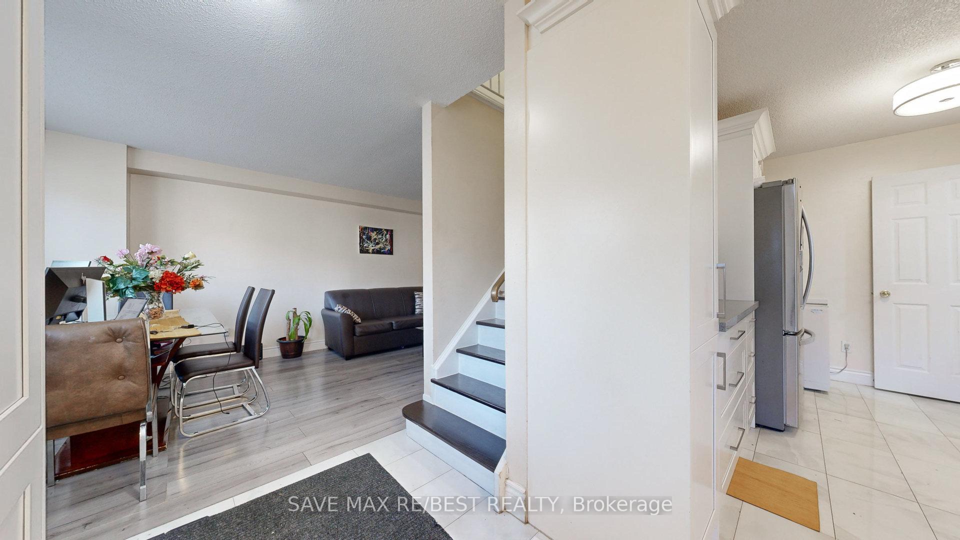 Photo 4 of Unit 4, 375 Pioneer Drive, Kitchener, Pioneer Park — HOMEH
